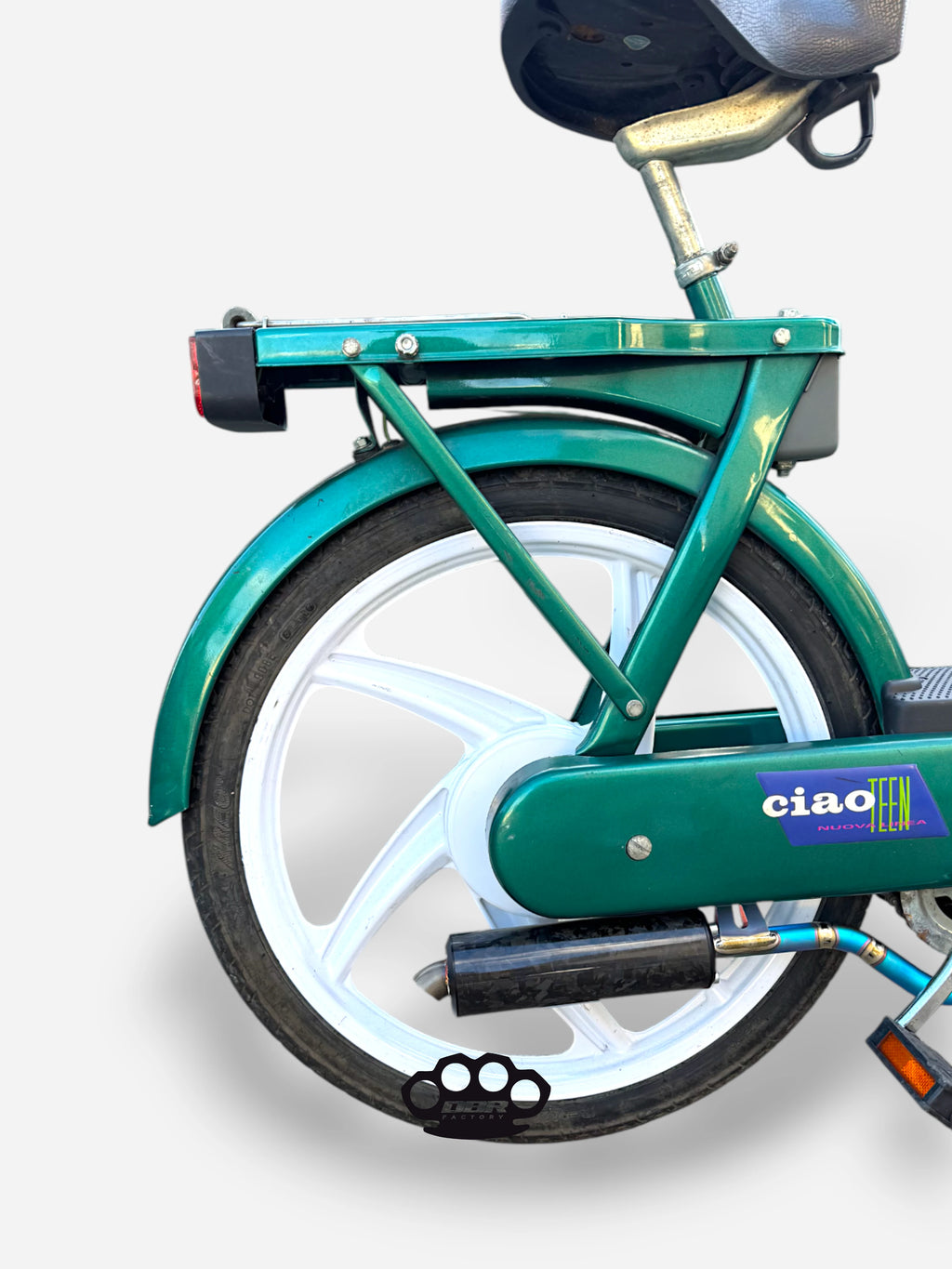 عادم DBR وايفرن تيتانيوم متعدد الألوان