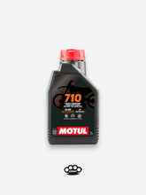 Upload the image to the Gallery viewer, Olio Motore MOTUL 710 2T