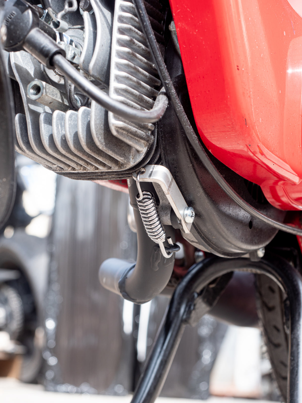 حامل زنبرك العادم DBR لمحرك Piaggio Ciao