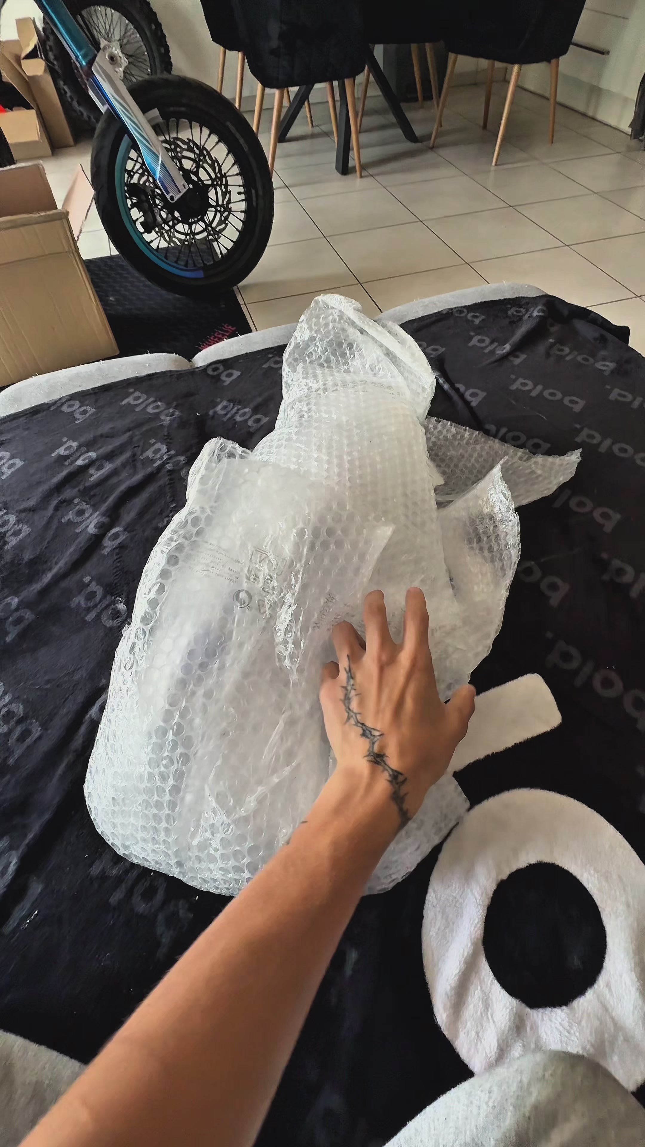 DBR 4T Titanium Exhaust Manifold + Powerbomb - KTM: EXC-F 450 (2020-2023), Husqvarna: 450 FE (2020-2023) and Husqvarna: 501 FE (2020-2023)